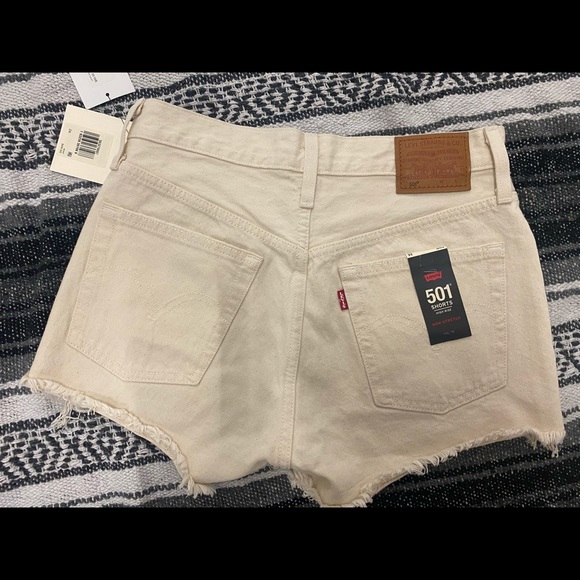 Levi 501 shorts - Picture 2 of 2